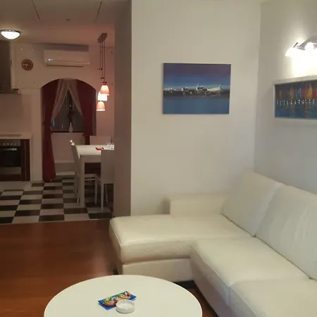 Mia Apartment *